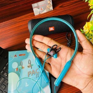Boat 425 Green Dj Bass Neckband (PI-2267682)
